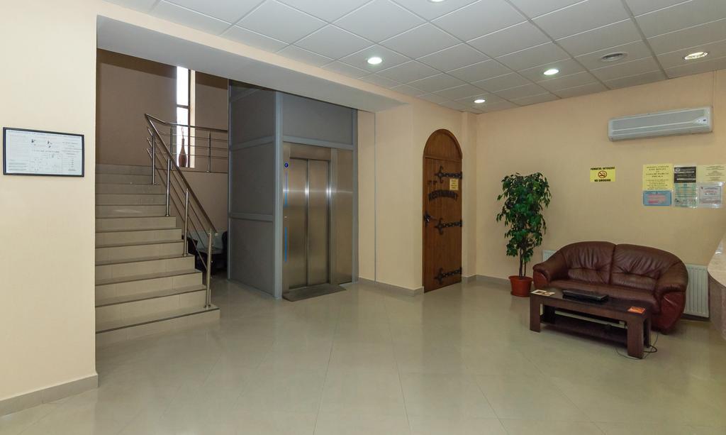Hotel Magnus Galati Екстер'єр фото