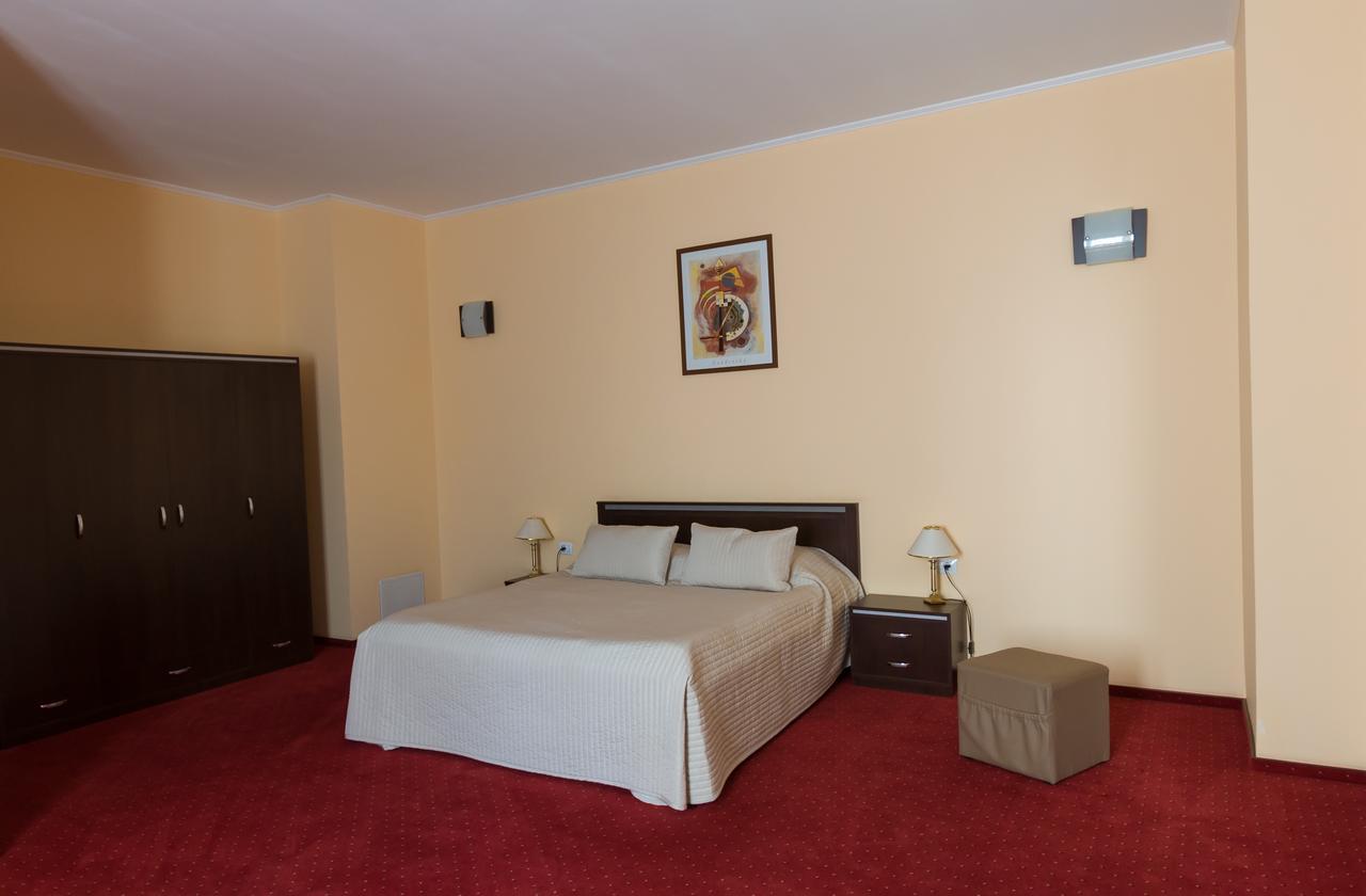 Hotel Magnus Galati Екстер'єр фото