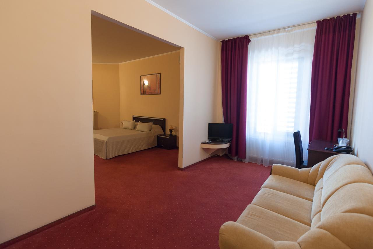 Hotel Magnus Galati Екстер'єр фото