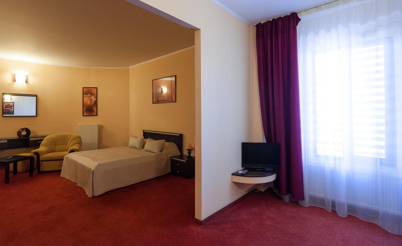 Hotel Magnus Galati Екстер'єр фото