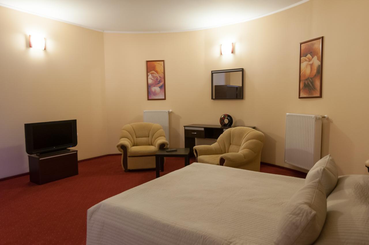 Hotel Magnus Galati Екстер'єр фото