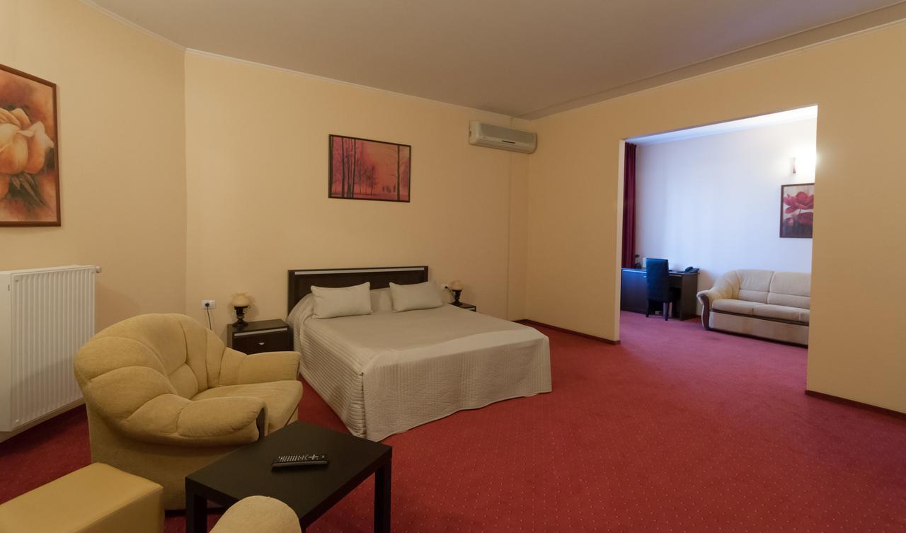 Hotel Magnus Galati Екстер'єр фото