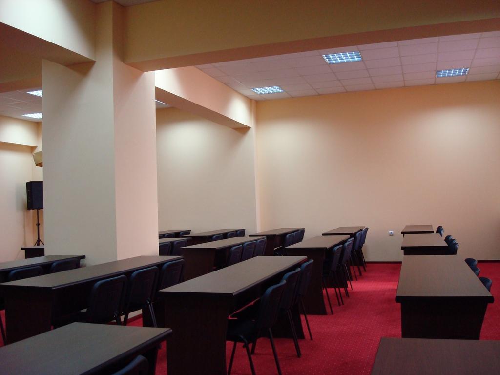 Hotel Magnus Galati Екстер'єр фото